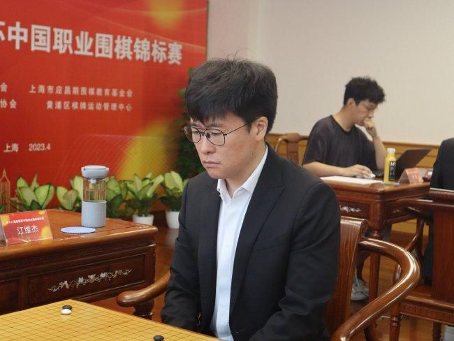 亚洲一区二区免费看